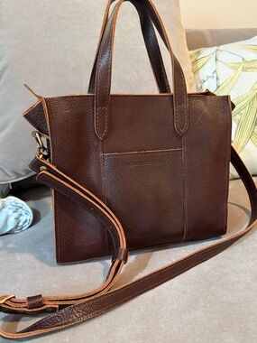 Portland Leather Medium Lola Crossbody Tote in Coldbrew